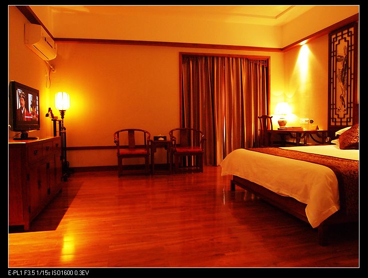 ���A���g