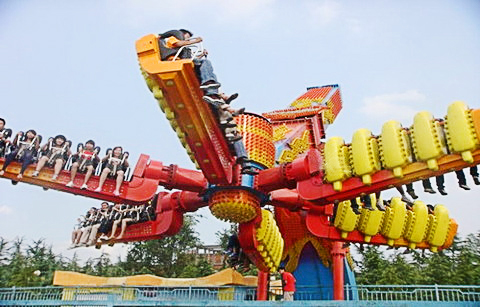 ���ض���